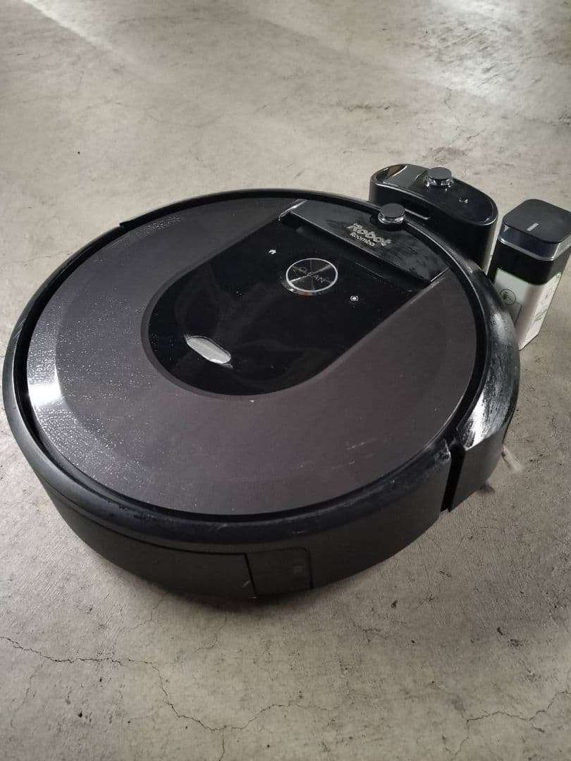 *✰ 美品 ✰*iRobot ルンバ i7（ロボット掃除機）本体 高性能モデル