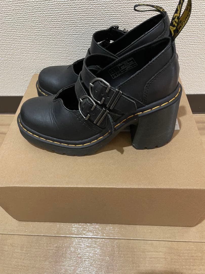 Dr. Martens 靴 メリージェーンシューズ ヒール ベルト