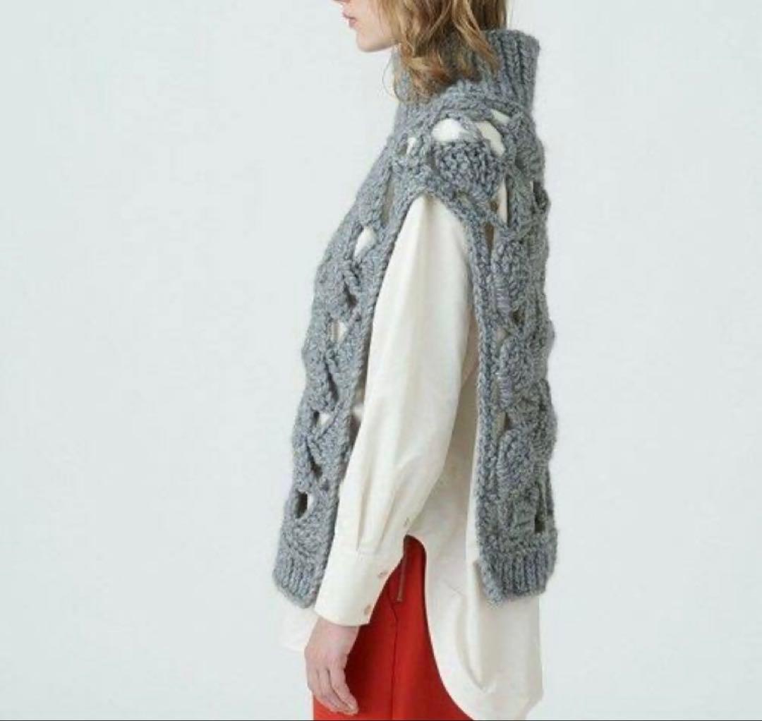 MACPHEEトゥモローランド ハンドクロシェ ハイネックベスト