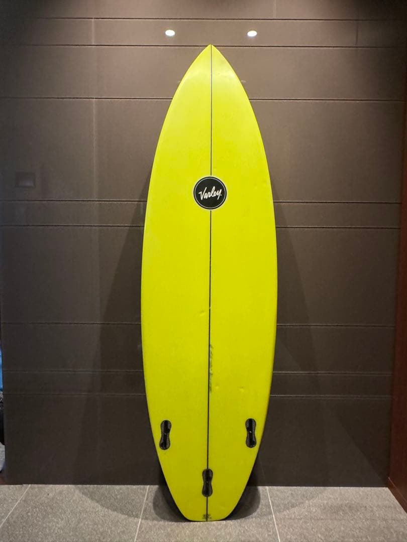 Valley Buster ショートボード イエロー　6.0
