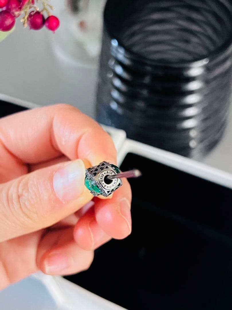 パンドラ（PANDORA）グリーン ラディアント ハート チャーム