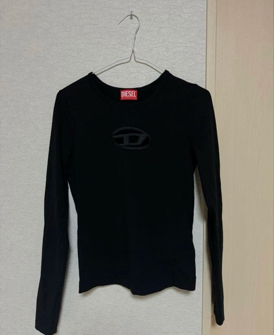 ディーゼル　DIESELブラック 長袖トップス