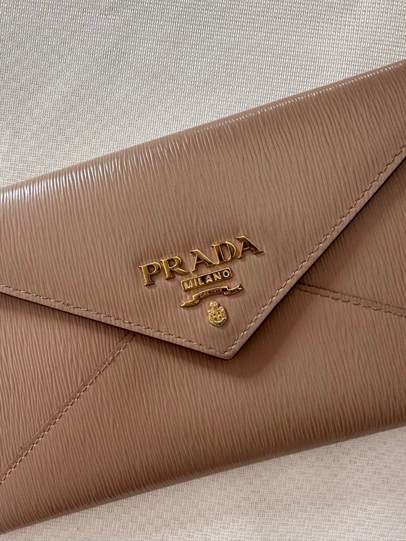 美品！値引き歓迎！PRADA 長財布