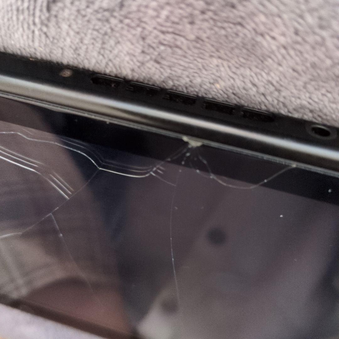 Nintendo Switch 本体 黒 画面ひび割れ