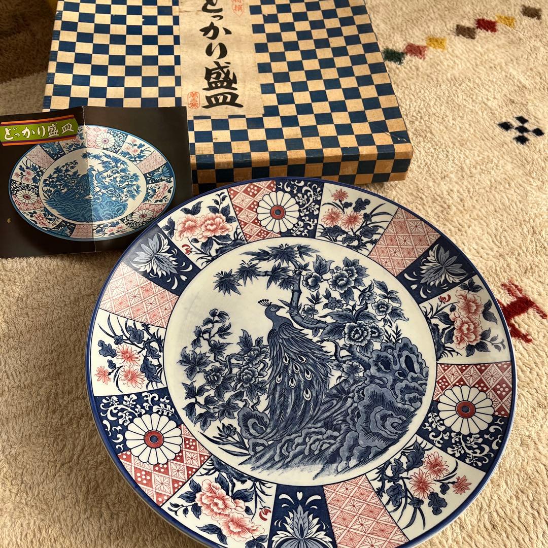 【新品 縁起物 ノベルティ】萬古窯 富永陶園 孔雀 大皿 尺ニ皿 新牡丹花鳥