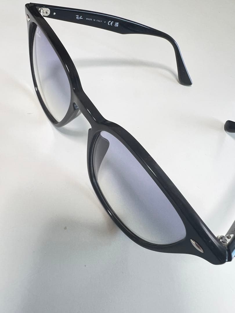 Ray-Ban RB4258F サングラス ほぼ未使用／付属品あり