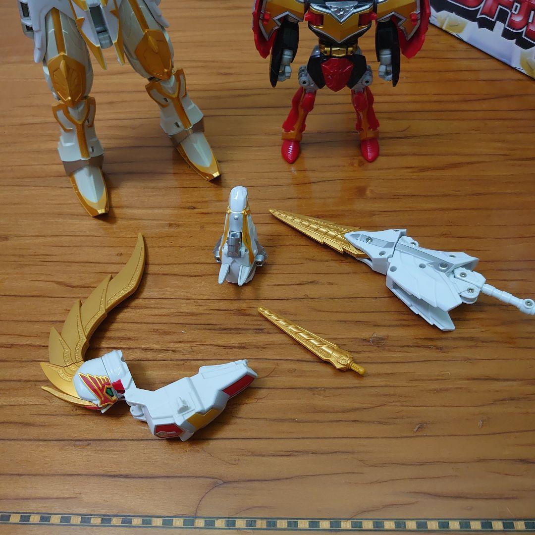 魔法戦隊マジレンジャー 天空合体 DXセイントカイザー 箱説明書あり