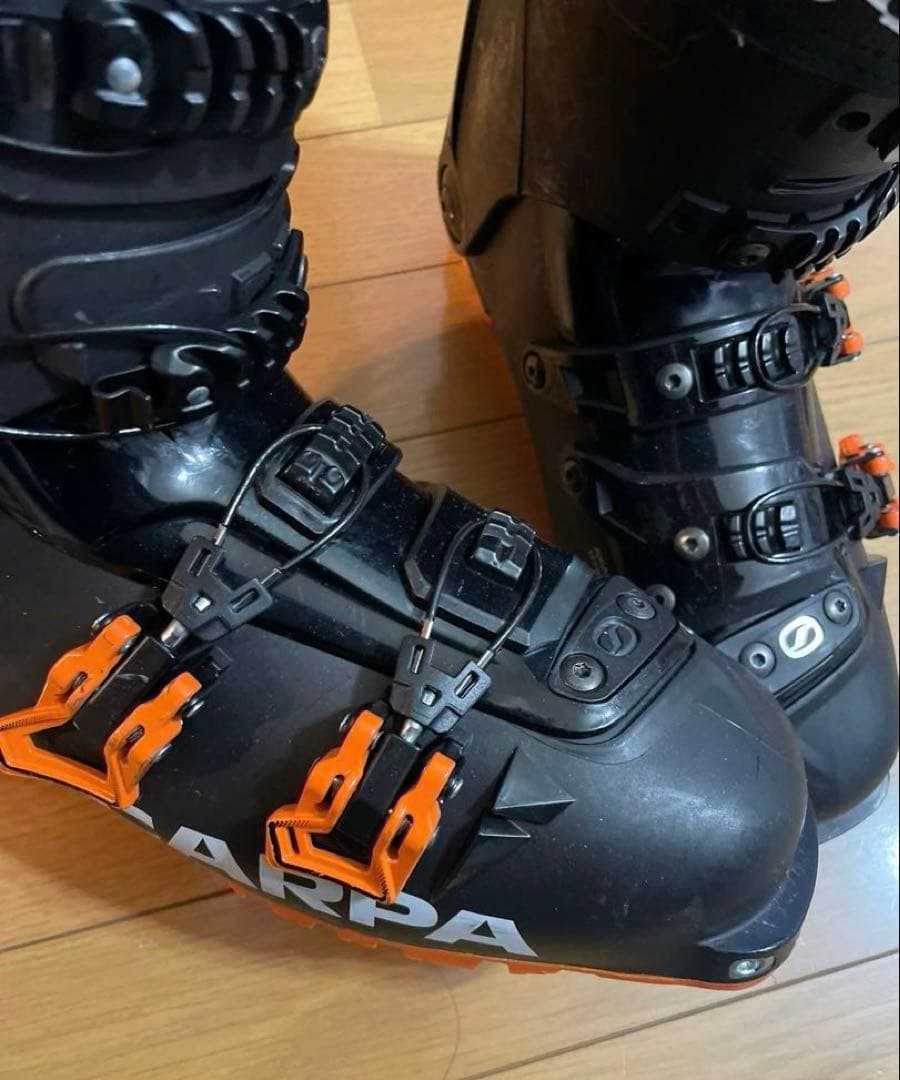 SCARPA QUATRO SLスカルパスキーブーツ　中古品