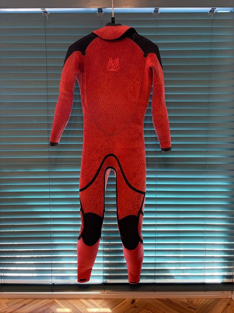 セミドライ　5✖️4✖️3ミリ　O’NEILl PSYCHO Z.E.N. ZIP