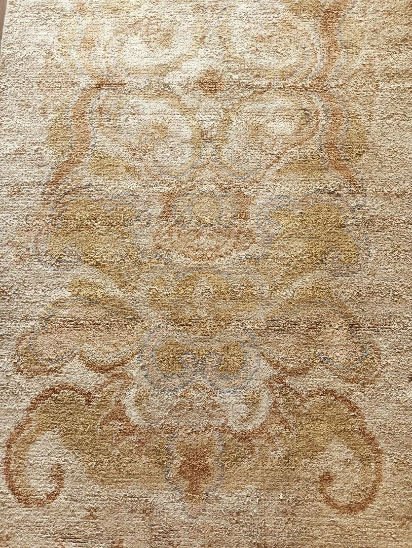 アンティーク緞通　苔色の古びた緞通のラグ　赤穂　堺　鍋島　屋敷　大正ロマン