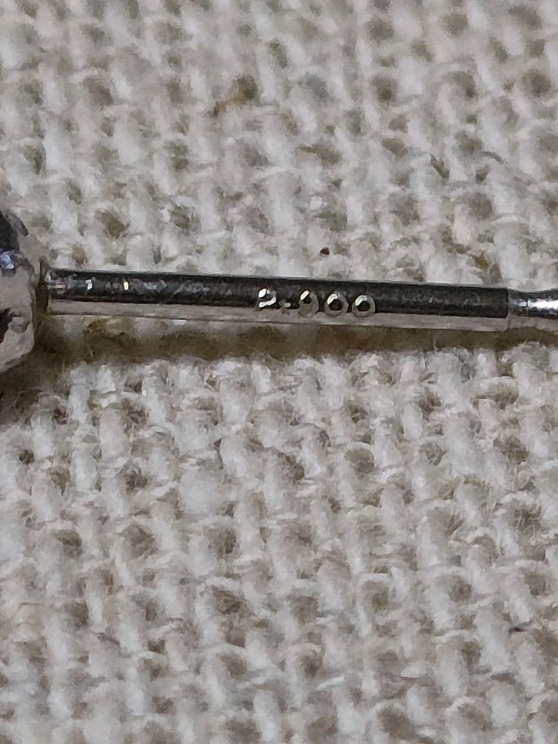 pt900 0.1ct 一粒ダイヤモンド 片耳 スタッドピアス