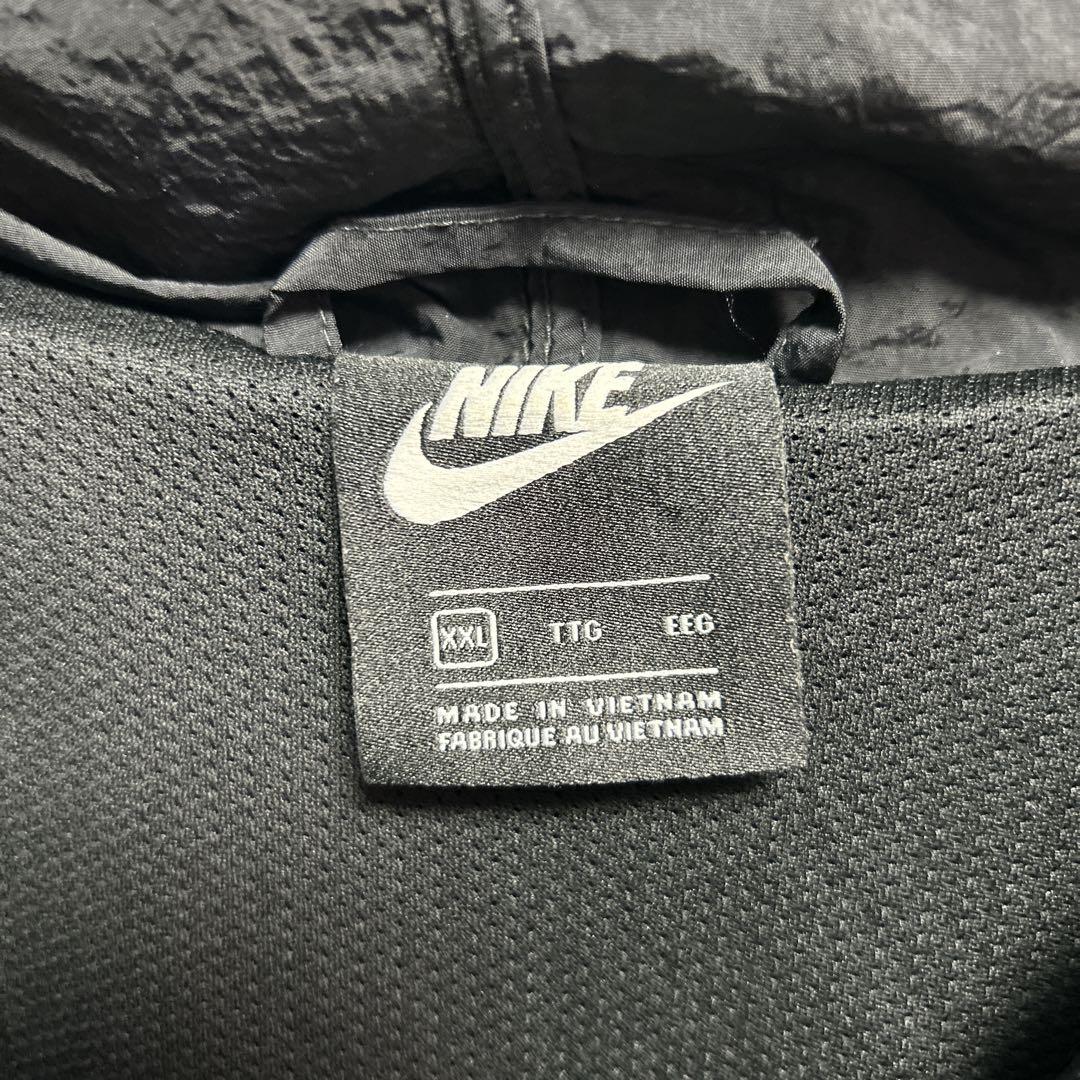 164【希少XXLサイズ】ナイキ☆ワンポイント刺繍ロゴナイロンジャケット