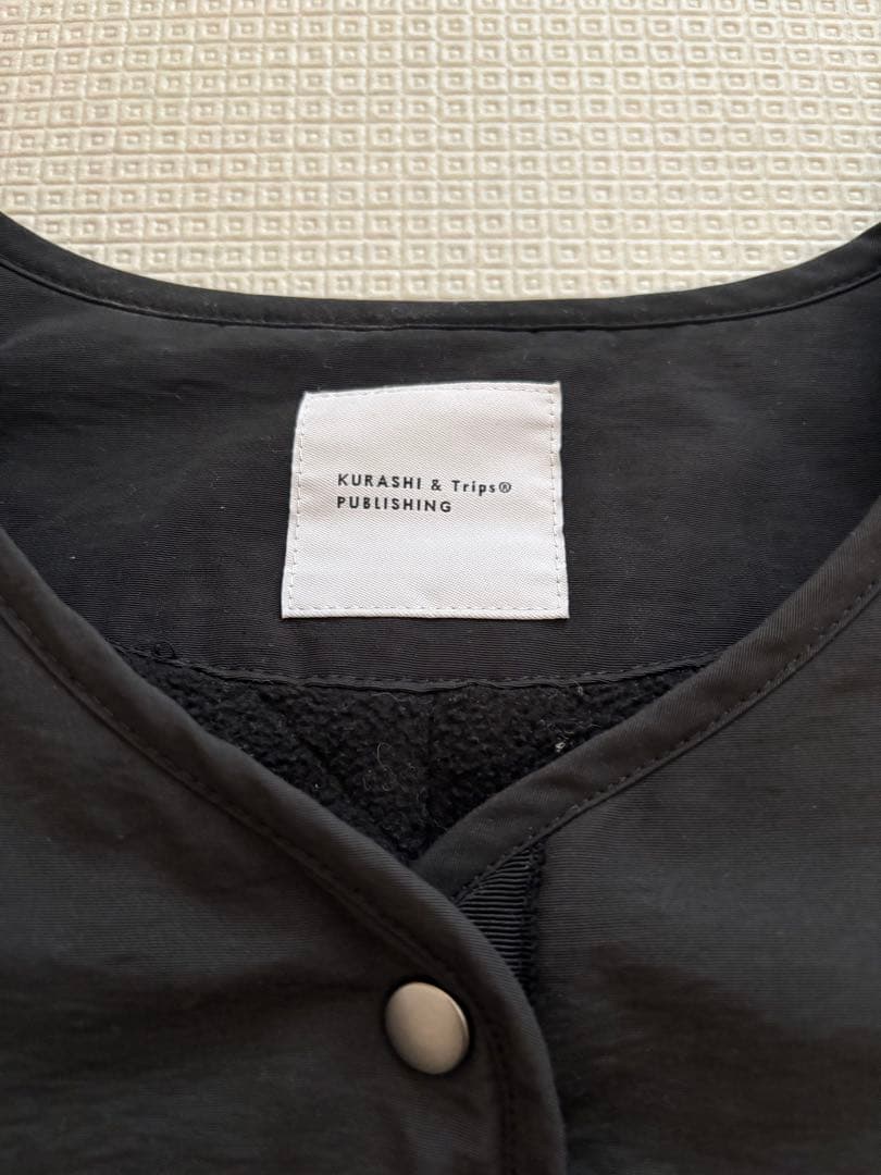 「ふんわり軽くてあったかい」洗えるショート丈コート（中綿入り）　ブラック