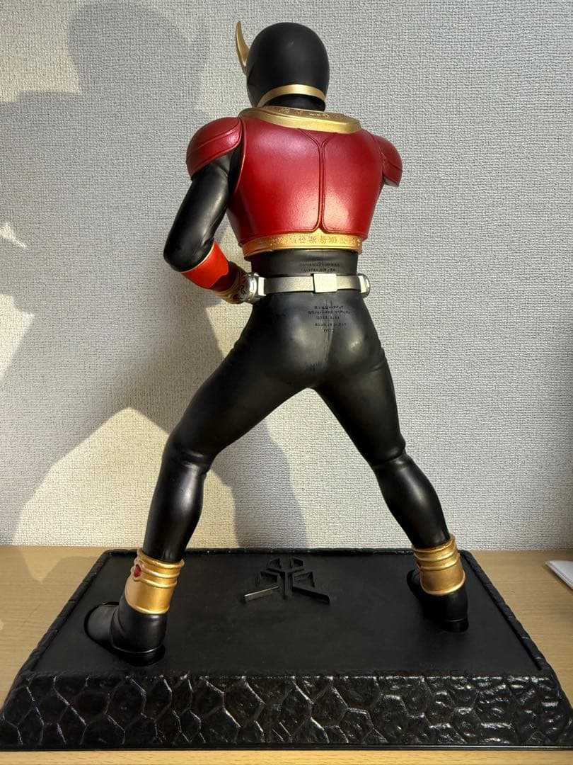 京本コレクション16 仮面ライダークウガ　マイティフォーム　本体美品