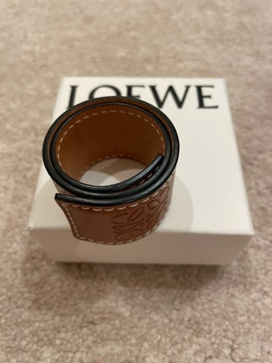 LOEWE ロエべ　ブレスレット　バングル