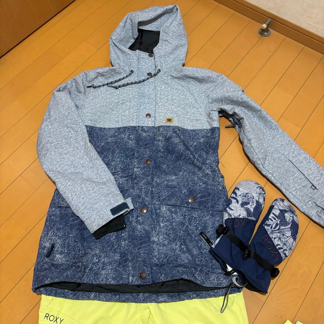 お値下げしました！スノーボードウェアセット　DCシューズ　ROXY