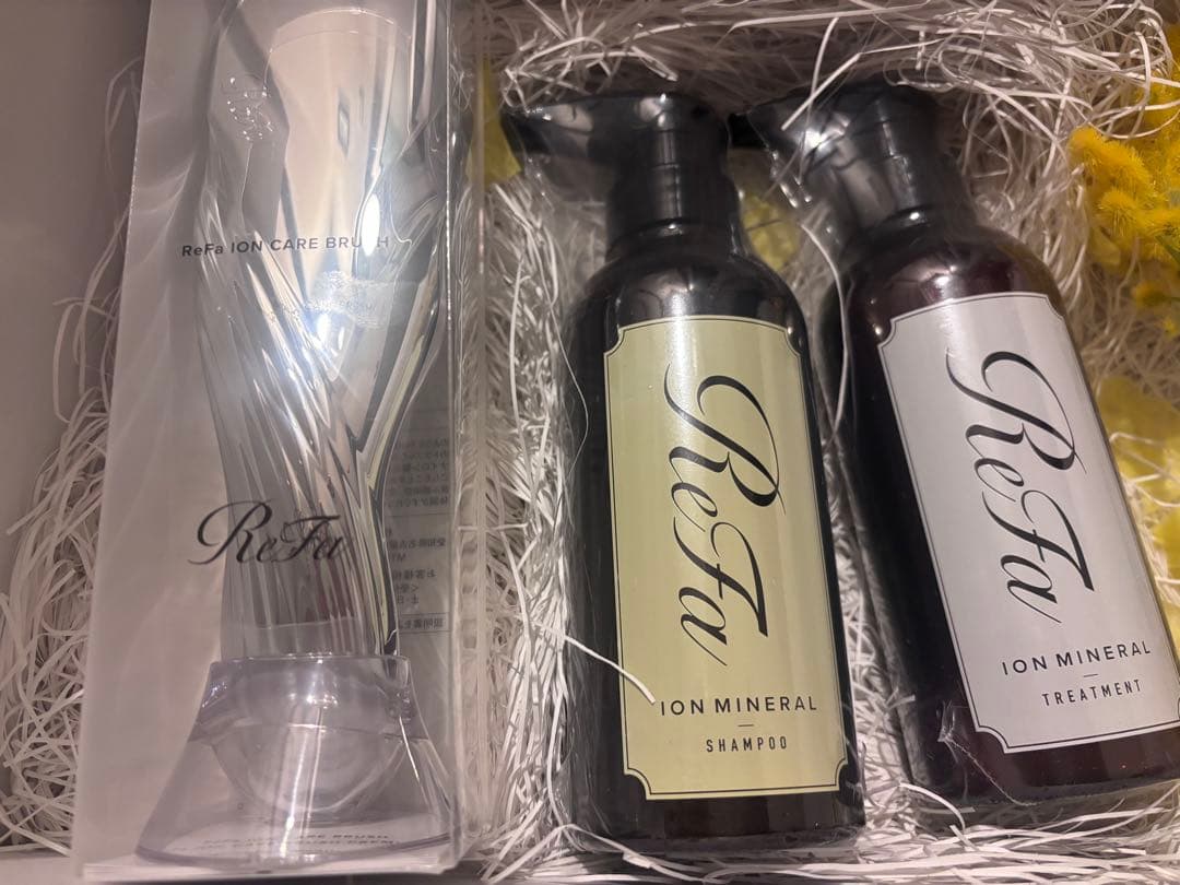 ReFa ヘアブラシ　ION MINERAL シャンプー・トリートメントセット