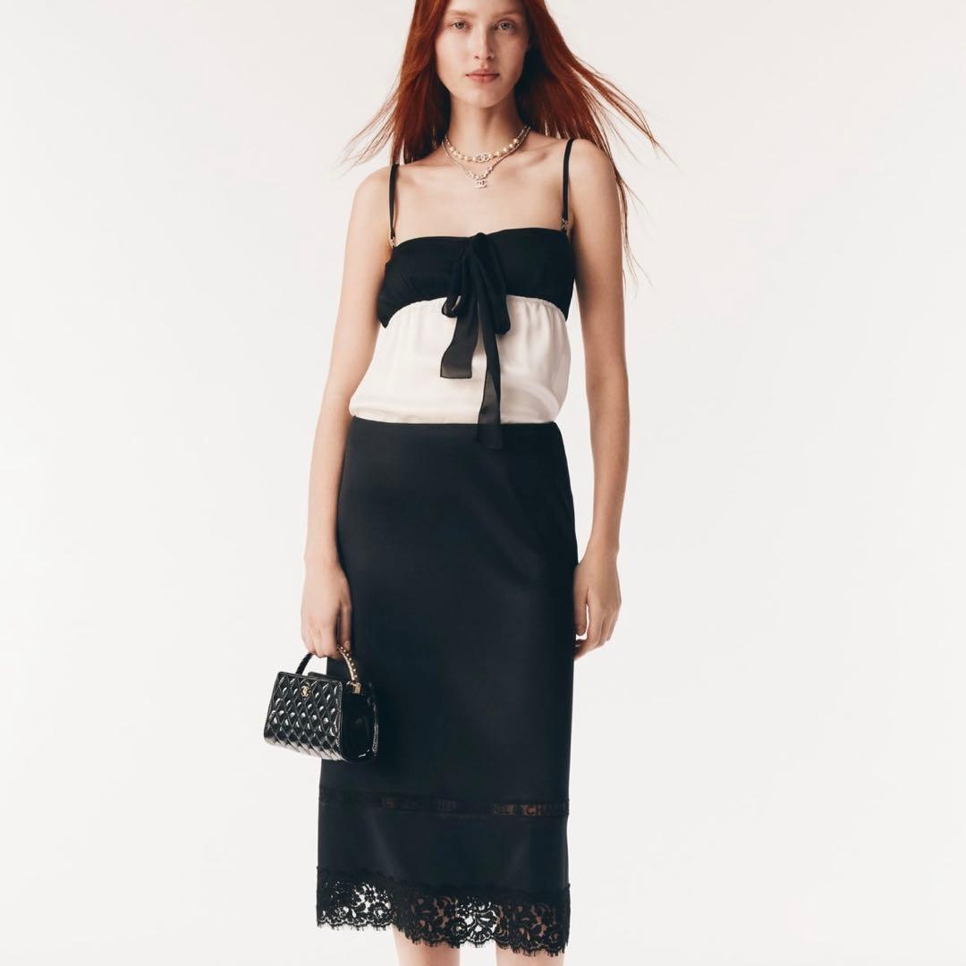 25aw CHANELシャネルリボンキャミソール34 blackpinkジェニー