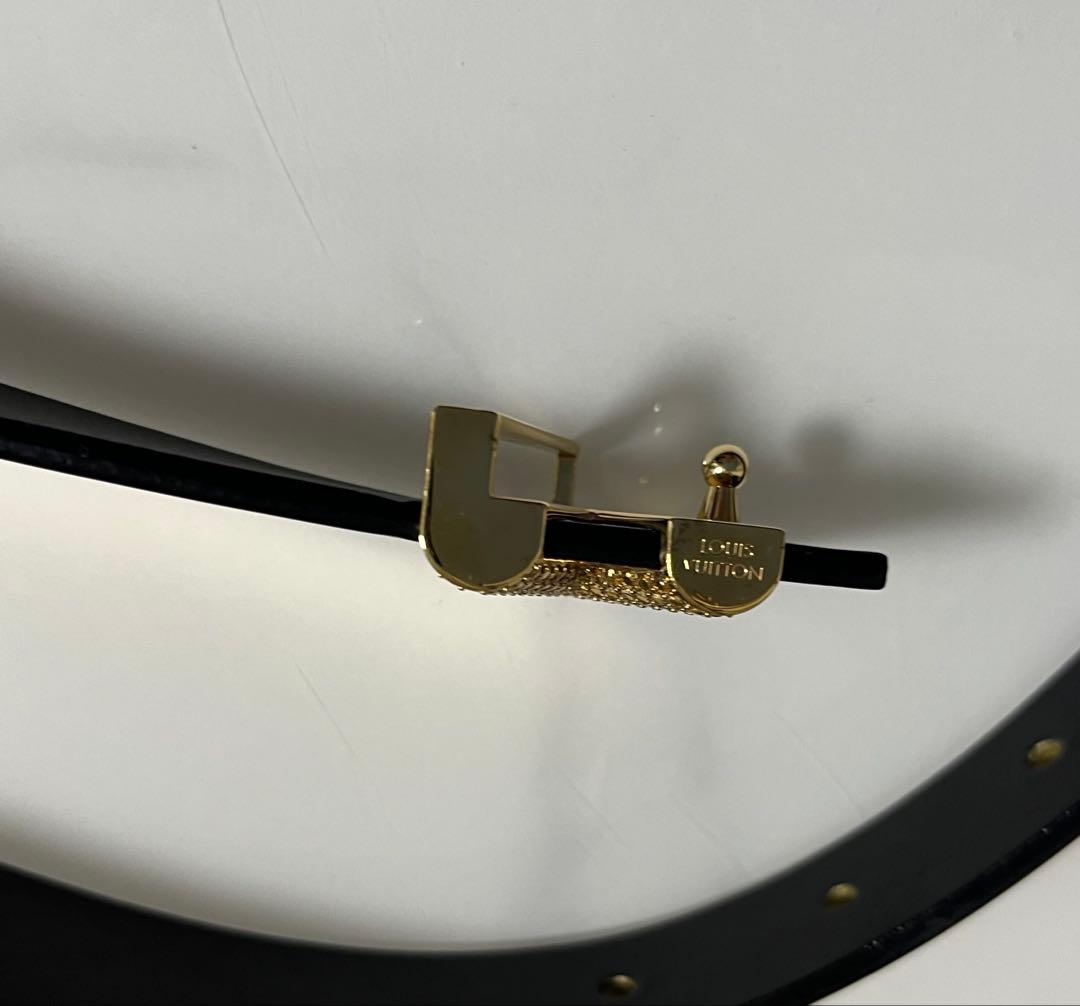 Louis Vuitton ゴールド V字型ベルト