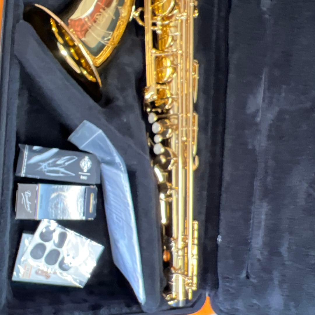 テナーサックス YTS-62 です。