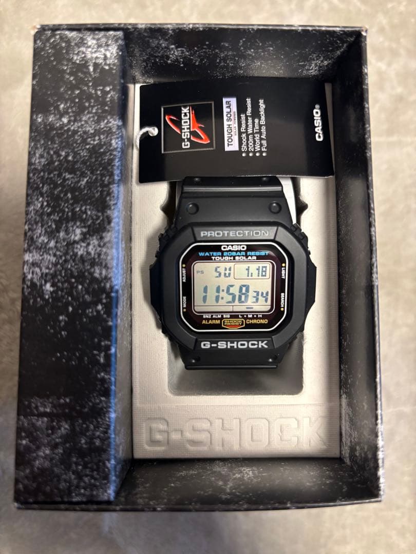 【新品・未使用】G-SHOCK ソーラーG-5600UE-1DR 定価1.9万