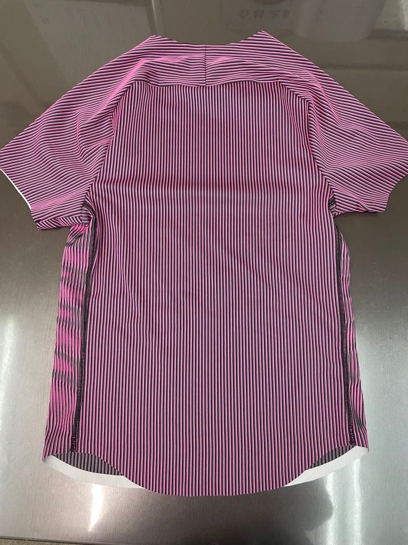 Nike エアロスイフト シャツ S