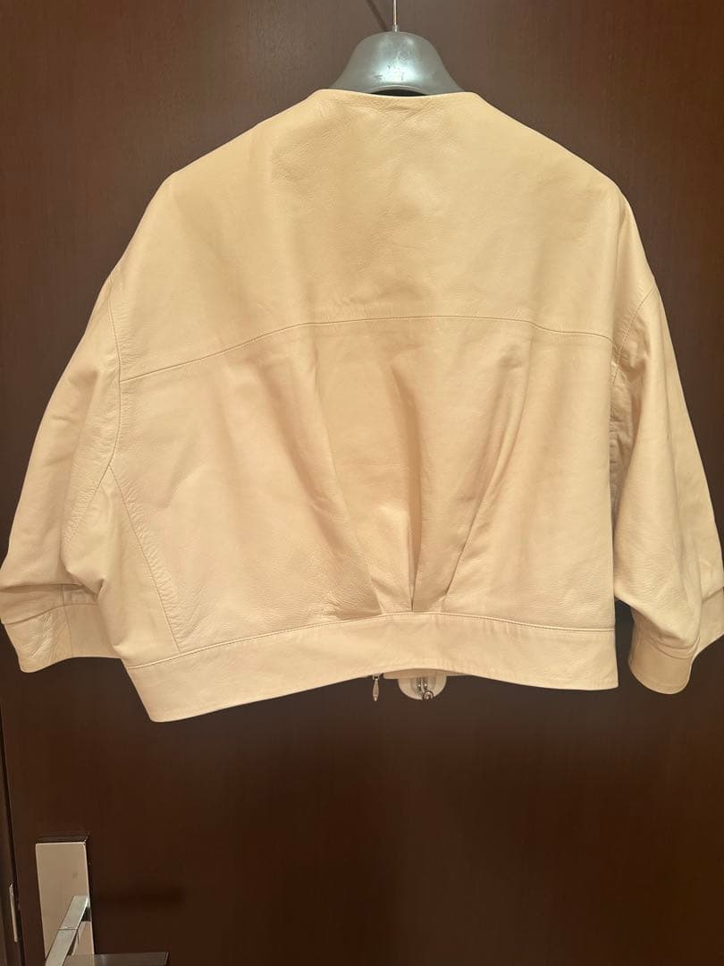 EMMETI⭐︎エンメティ レザー七分丈レディースジャンパー羊革 ラムスキン　38