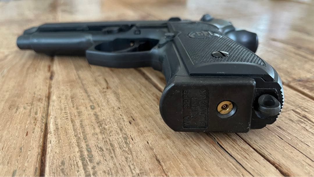 ウエスタンアームズ　ベレッタM92FS　ブローバックガスガン