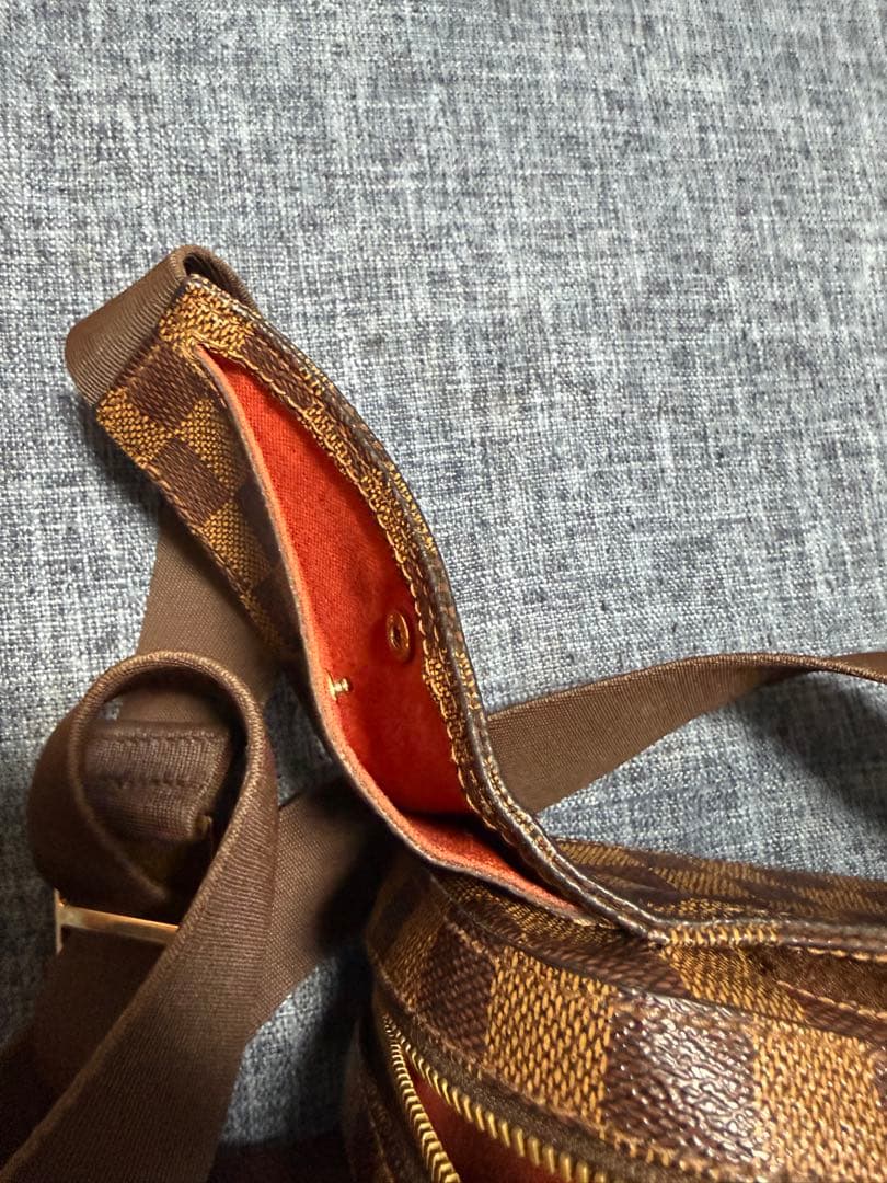 ルイ・ヴィトン　ボディーバッグ　ダミエ