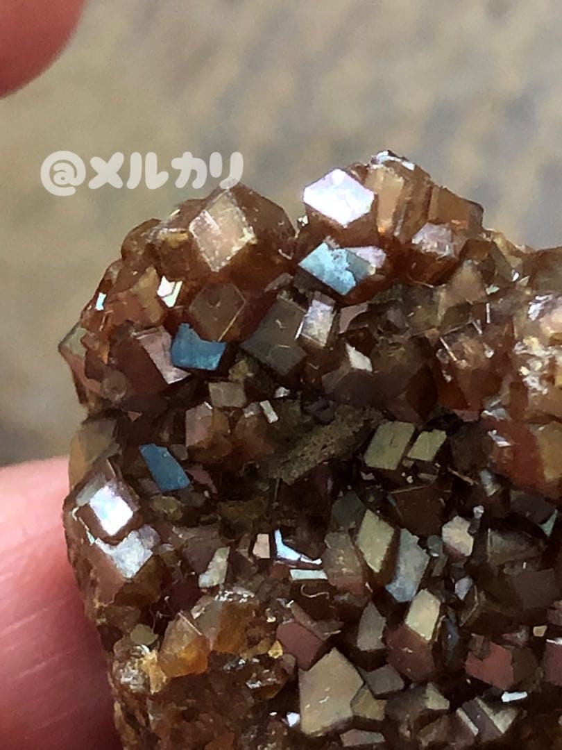 国産鉱物　天川村　レインボーガーネット（宝石質！）