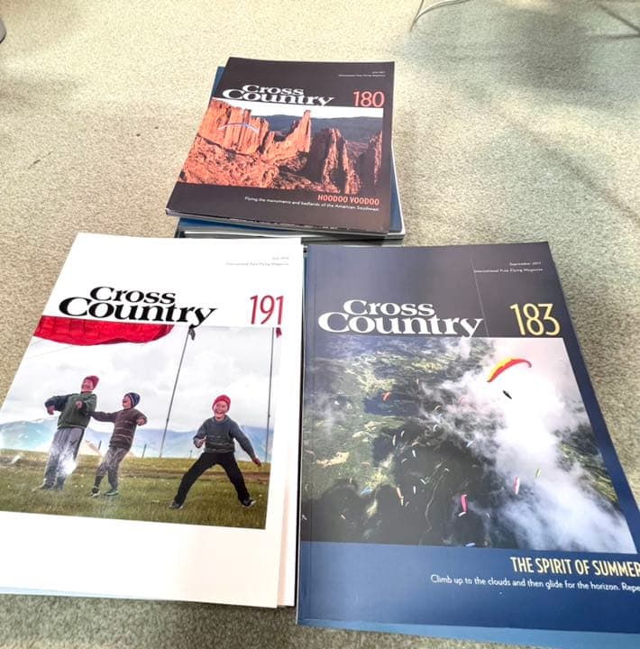 パラグライダー写真が綺麗な専門誌　Cross Country  2019〜セット