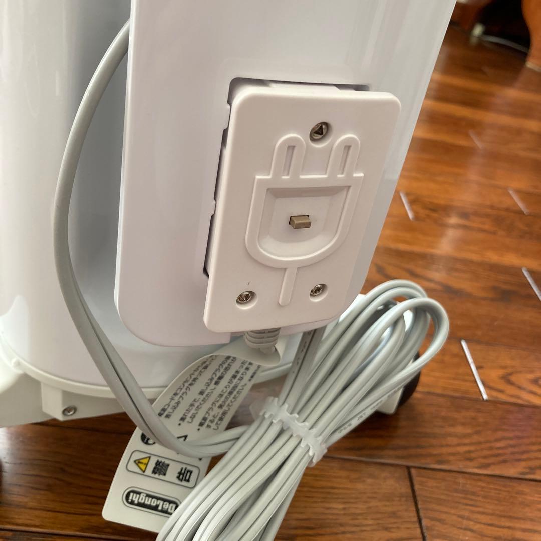 【新品未使用半額】DeLonghi RHJ65L0712デロンギオイルヒーター
