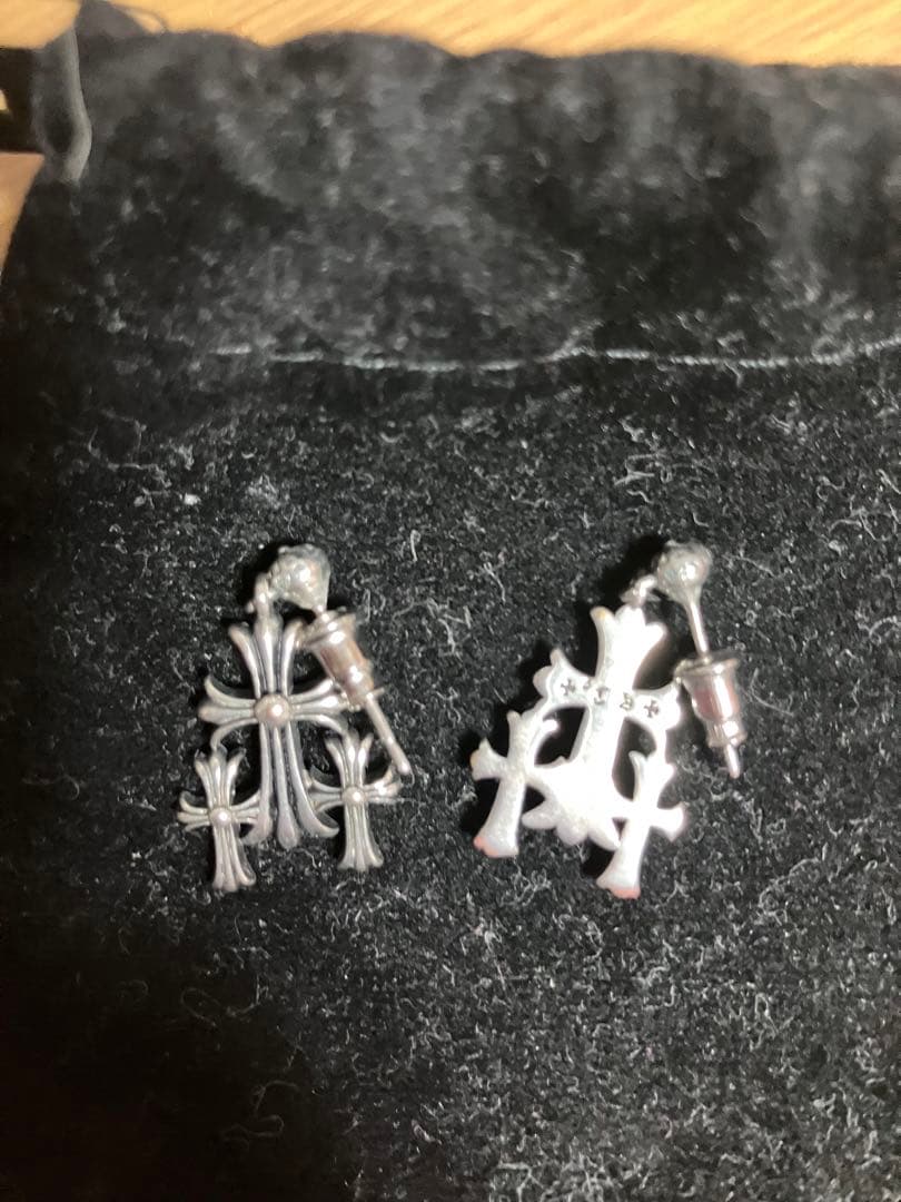 クロムハーツ クロスドロップピアス