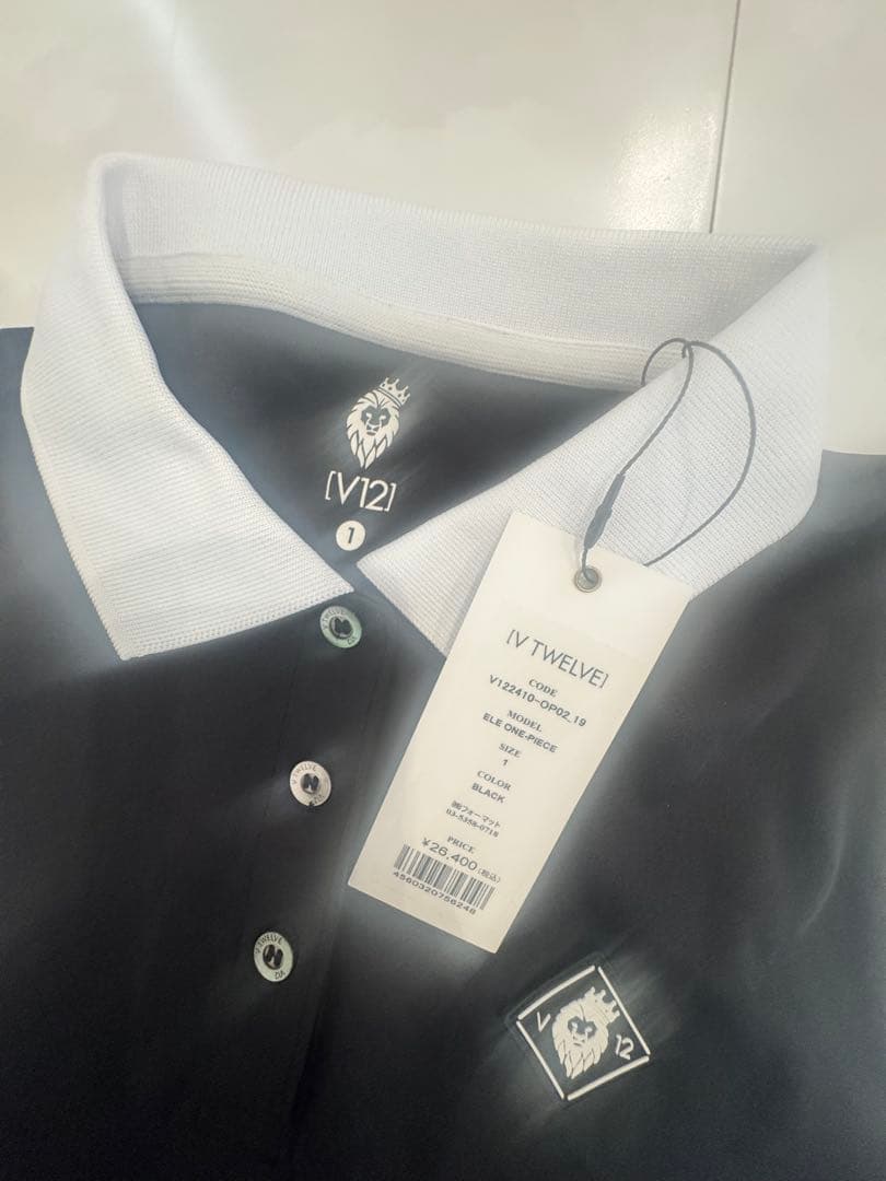 V12 ゴルフワンピース 黒とターコイズ　Mサイズ　(各一点)