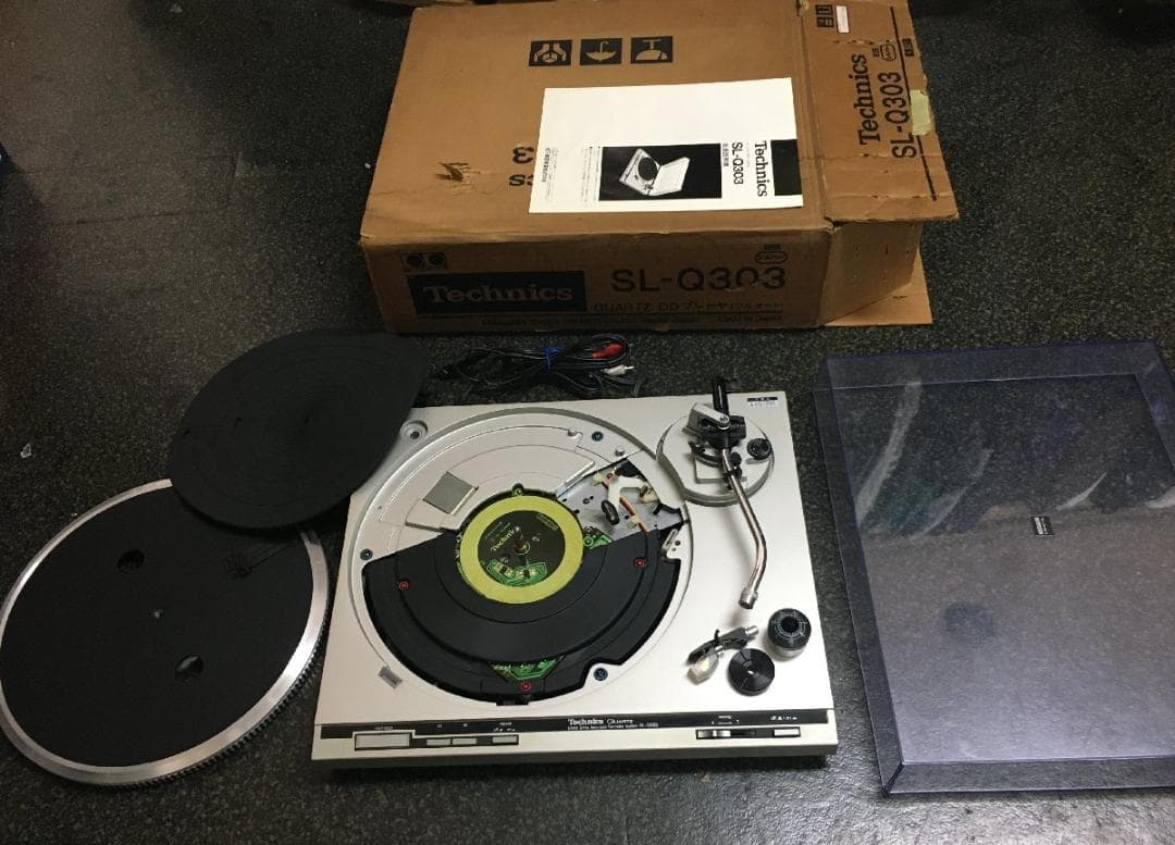 テクニクス 新同 長期保管品 QUARTZ SL-Q303 レコードプレイヤー