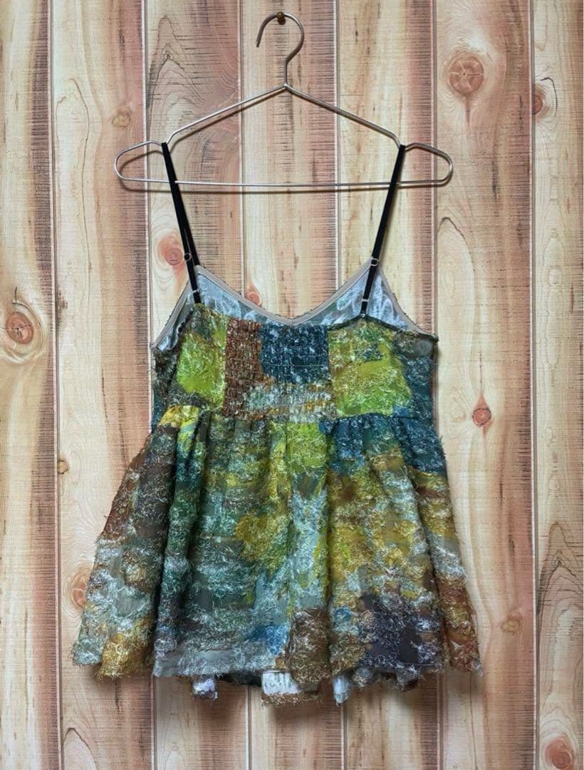 トップス MEDI RACHEL FLUFFY ART CAMISOLE