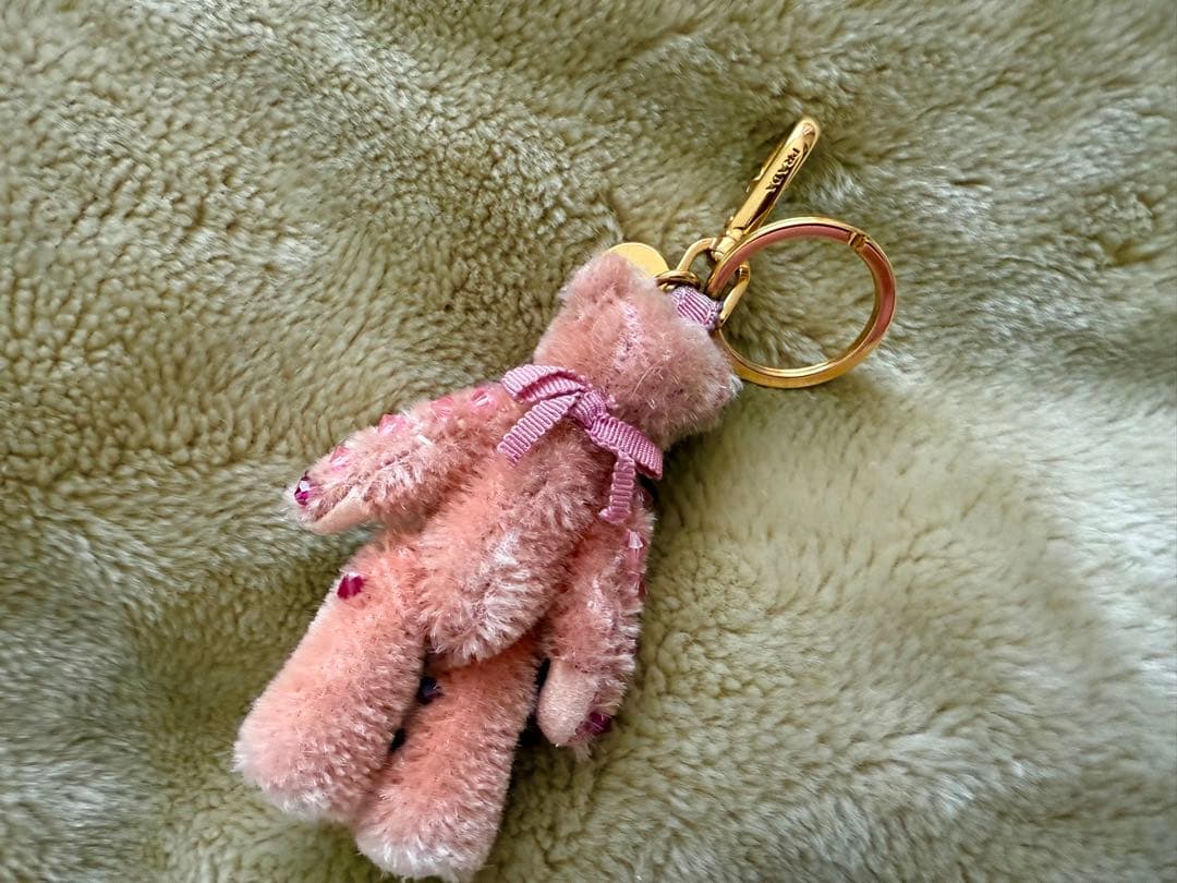 プラダ★クマのチャーム★ピンク系★キーリング
