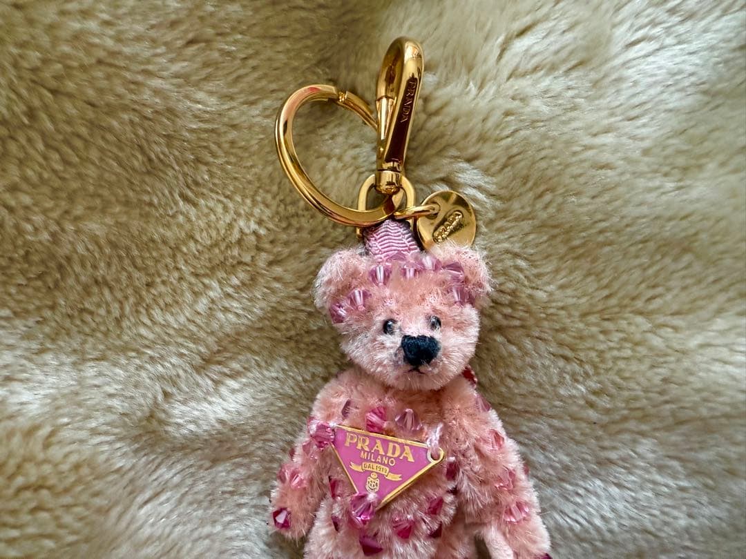 プラダ★クマのチャーム★ピンク系★キーリング