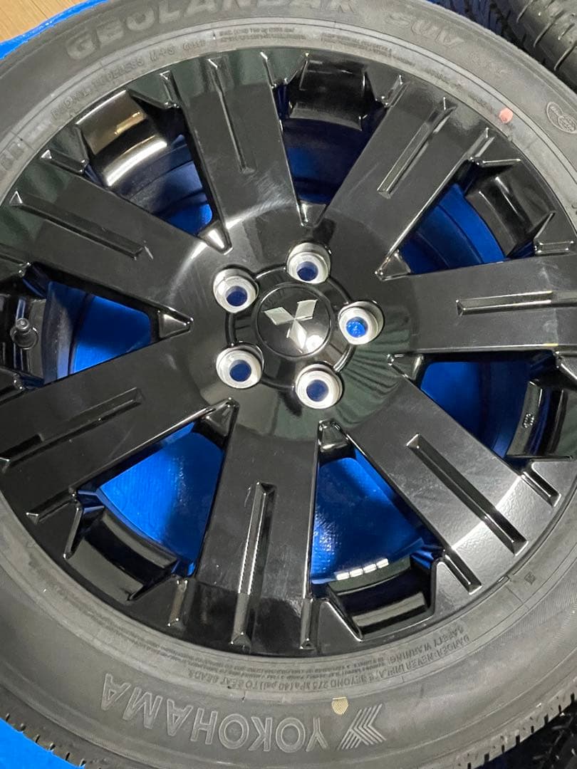 三菱デリカD5 シャモニー タイヤ ホイール【新車外し】1点ずつ出品　（3/4）