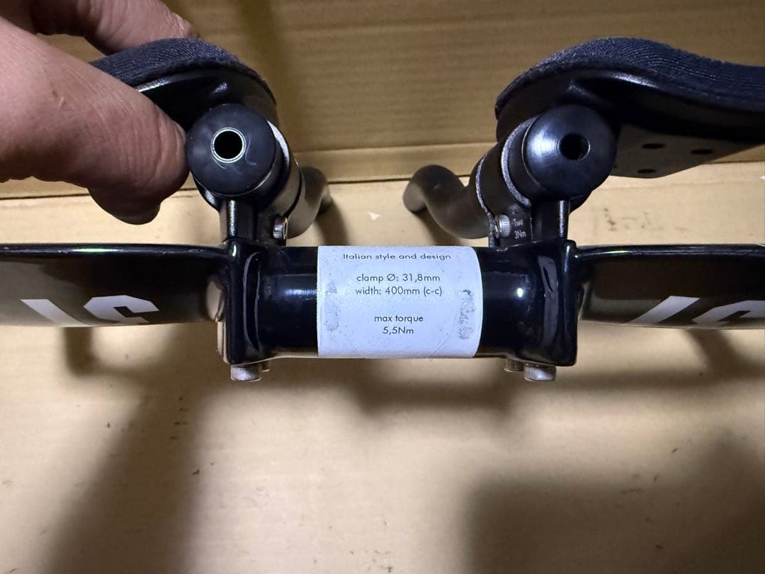 3T AURA PRO TTバイク　カーボンハンドル　DHバー