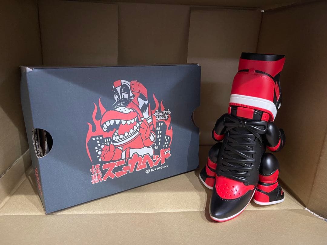 TOKYOGUNS 怪獣スニーカーヘッド　ブレッドカラー