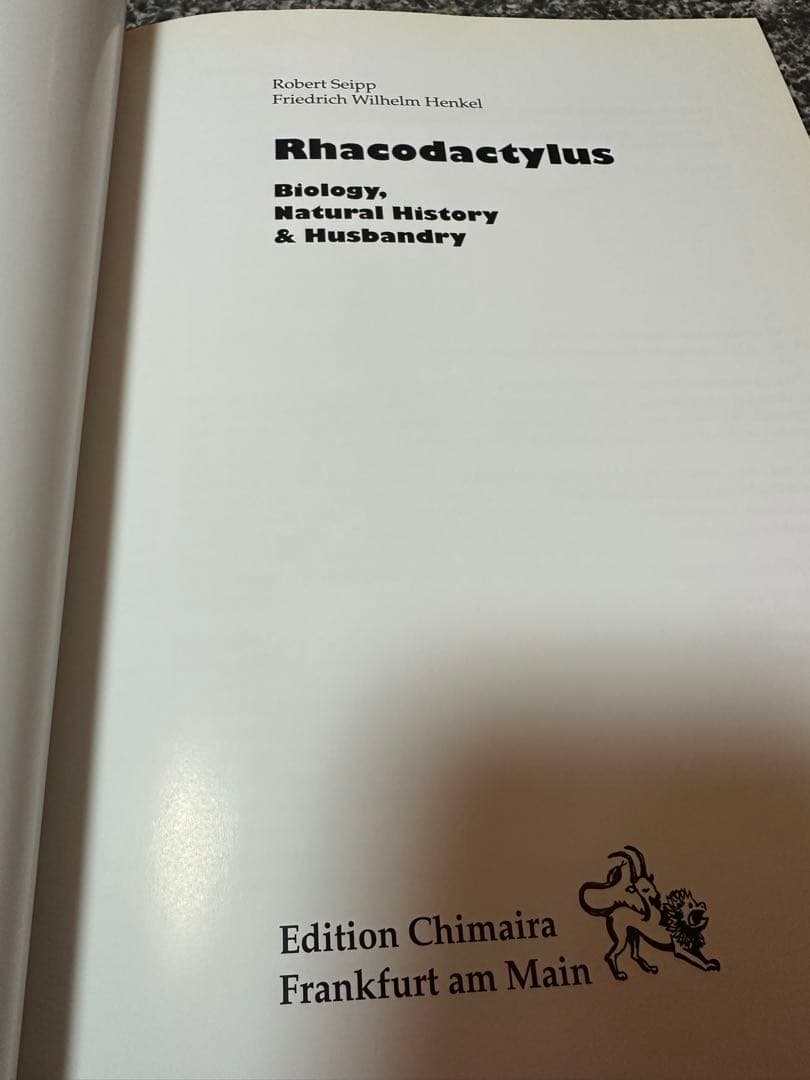 Rhacodactylus ミカドヤモリ　洋書12/15迄の限定値下価格！