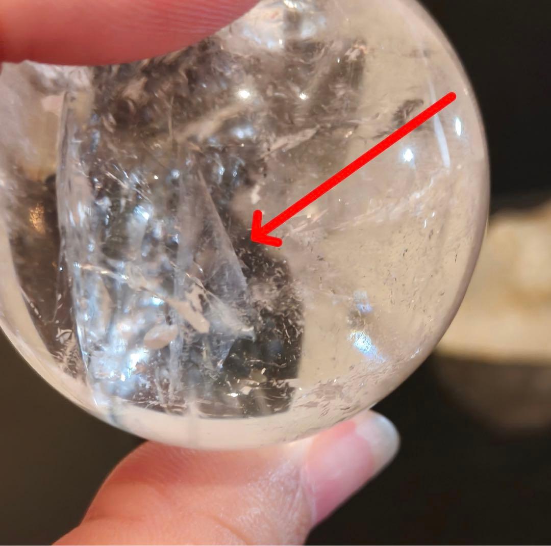 貫入、内包あり幻の水晶山梨県乙女水晶丸玉41mm