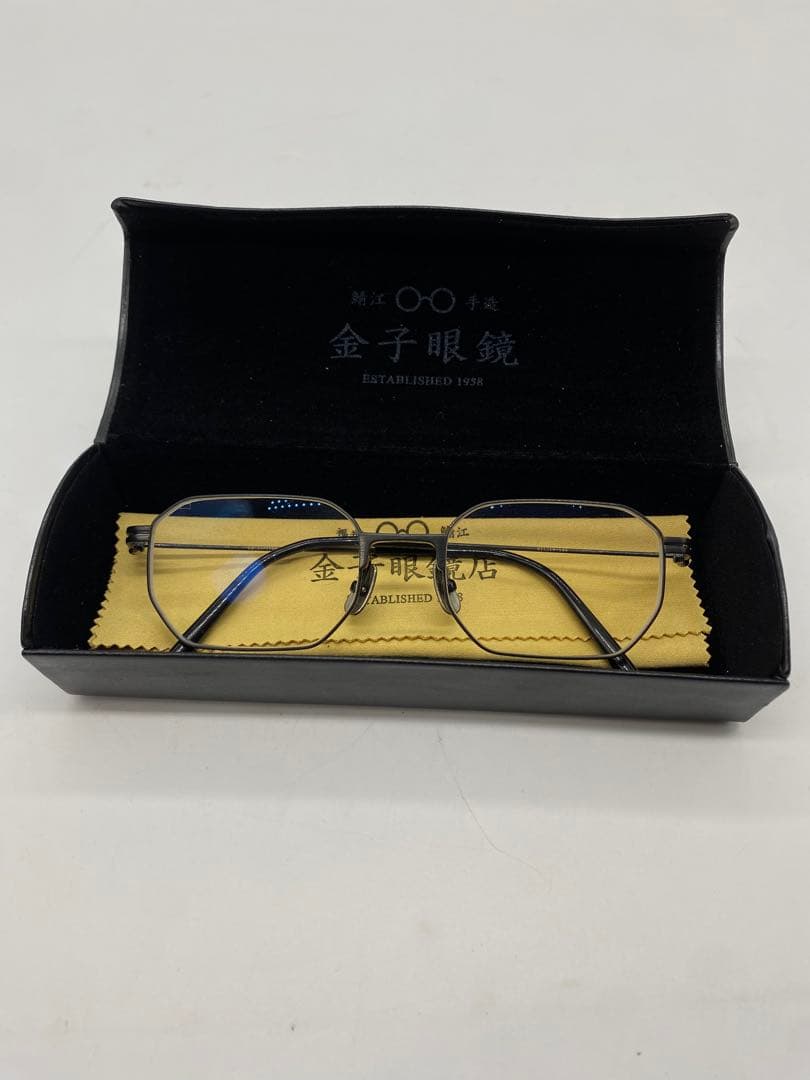 金子眼鏡 KM-35 IPBK 細身 シンプル オクタゴン（八角形）