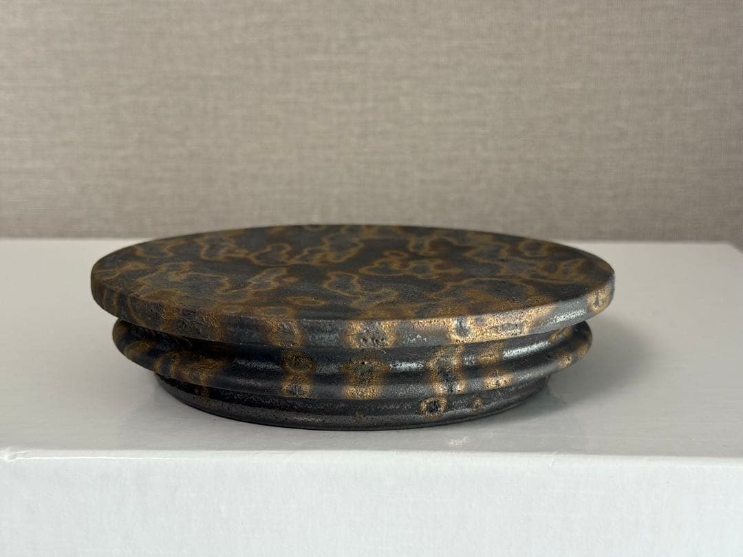 細川政己　台座