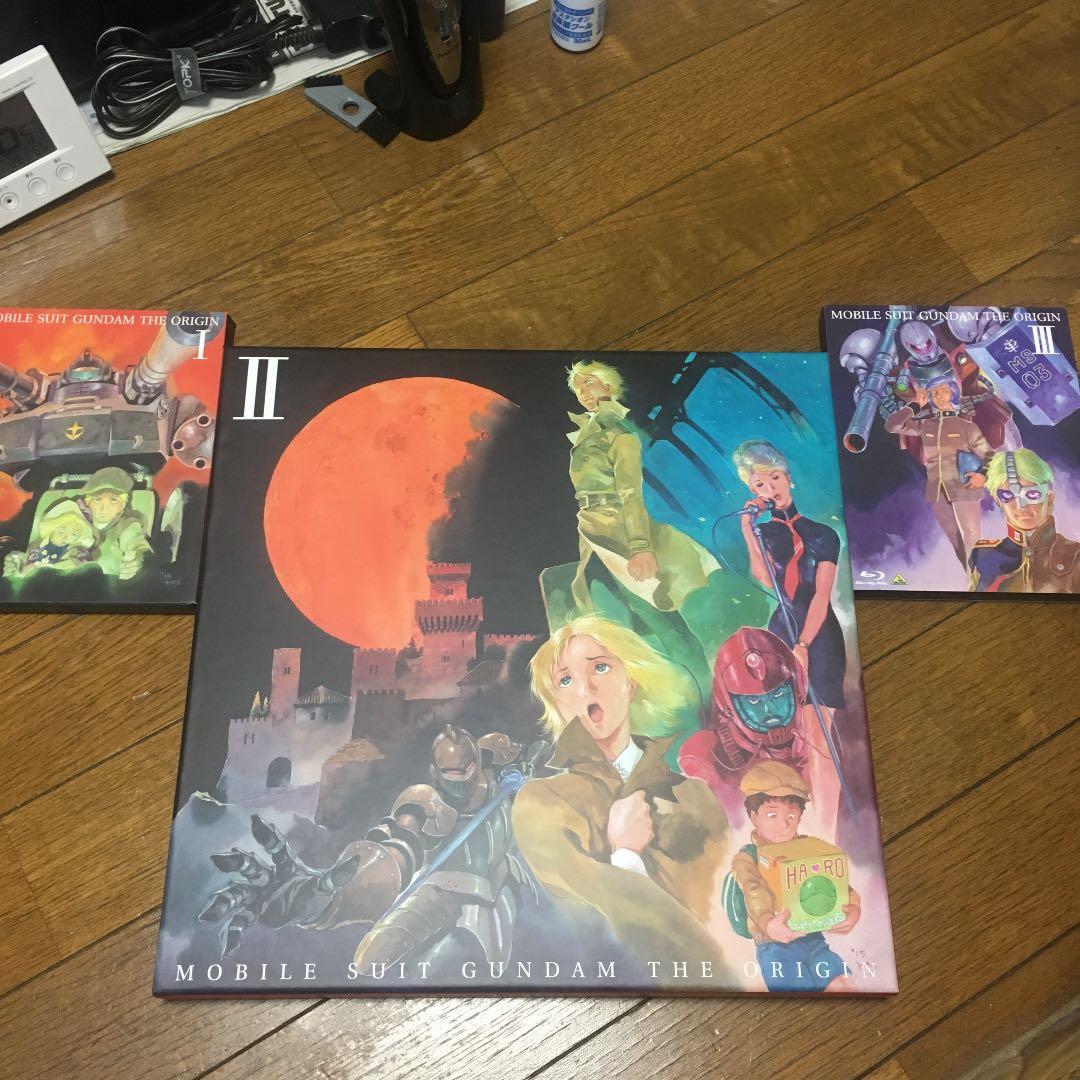 ブルーレイ初回限定版の機動戦士ガンダム THE ORIGHNI・II・III