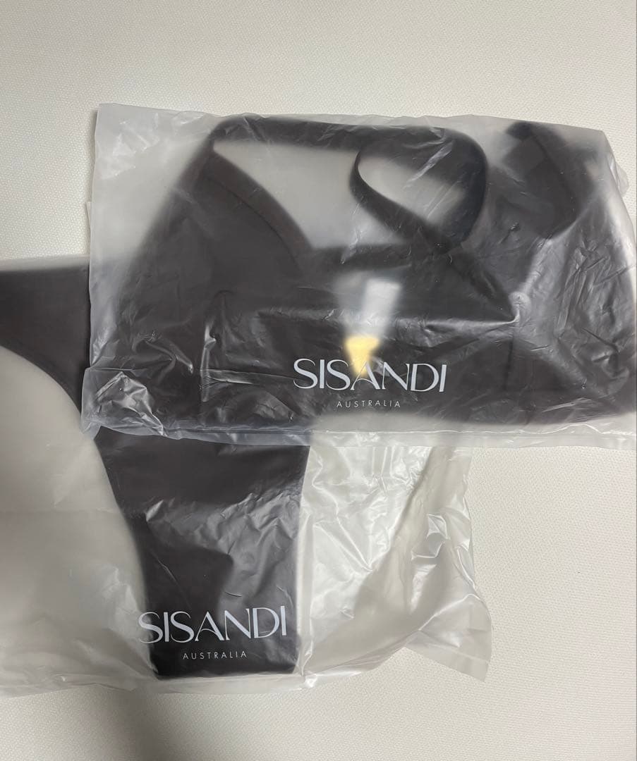 Sisandi ビキニトップとブラジリアンボトムsize1