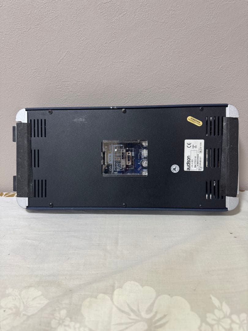 Audison（オーディソン）4ch パワーアンプ LRx4•300