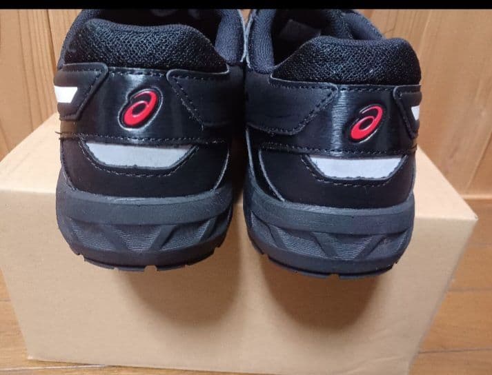 美品アシックス 安全靴 CP112 27.0センチ