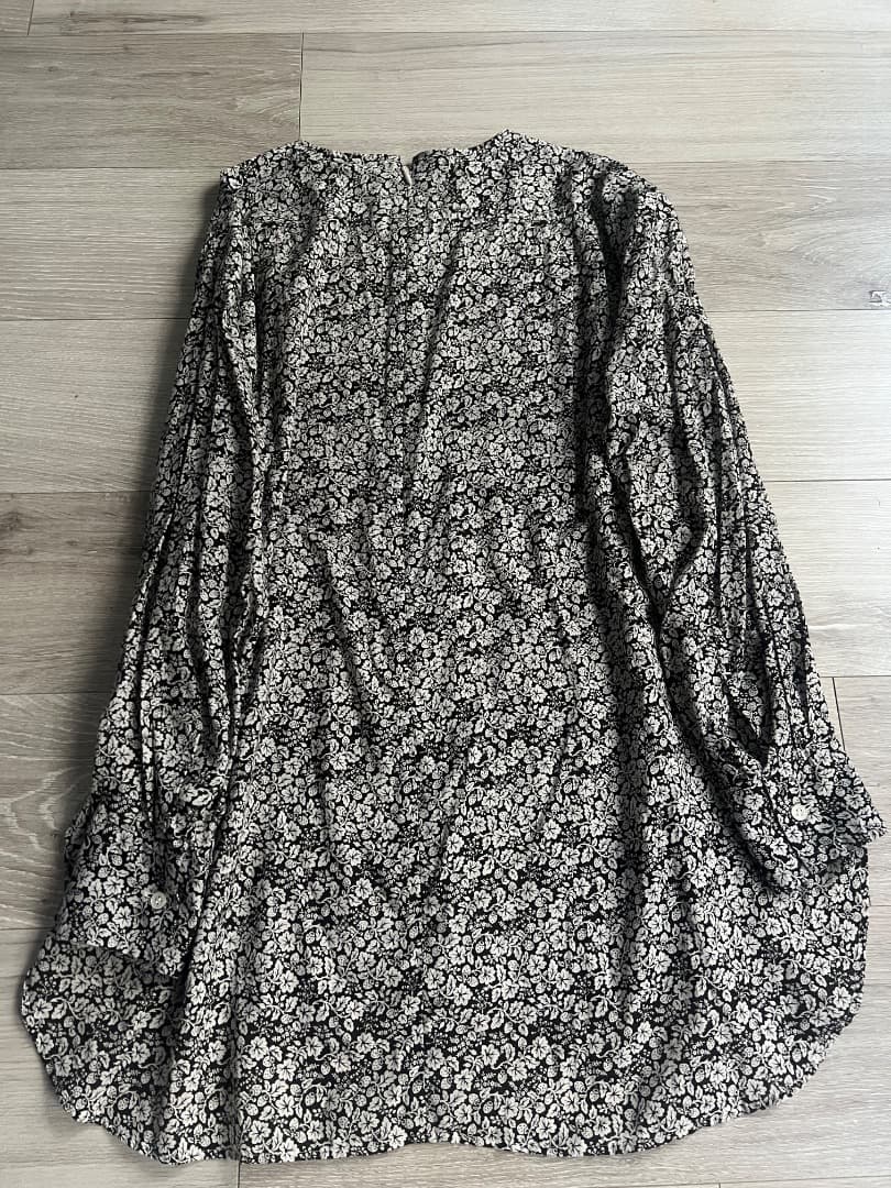 【美品】オールドマンズテーラー ワイルドベリー 長袖ブラウス ノーカラー